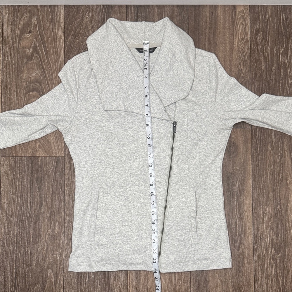 Banana Republic Light Gray Knit Fabric Women’s Size Small - Picture 9 of 12